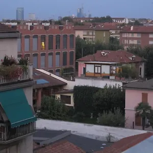 Hostel Star, Milánó